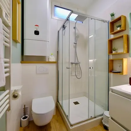 Patachou - Hyper Centre * ルーアン